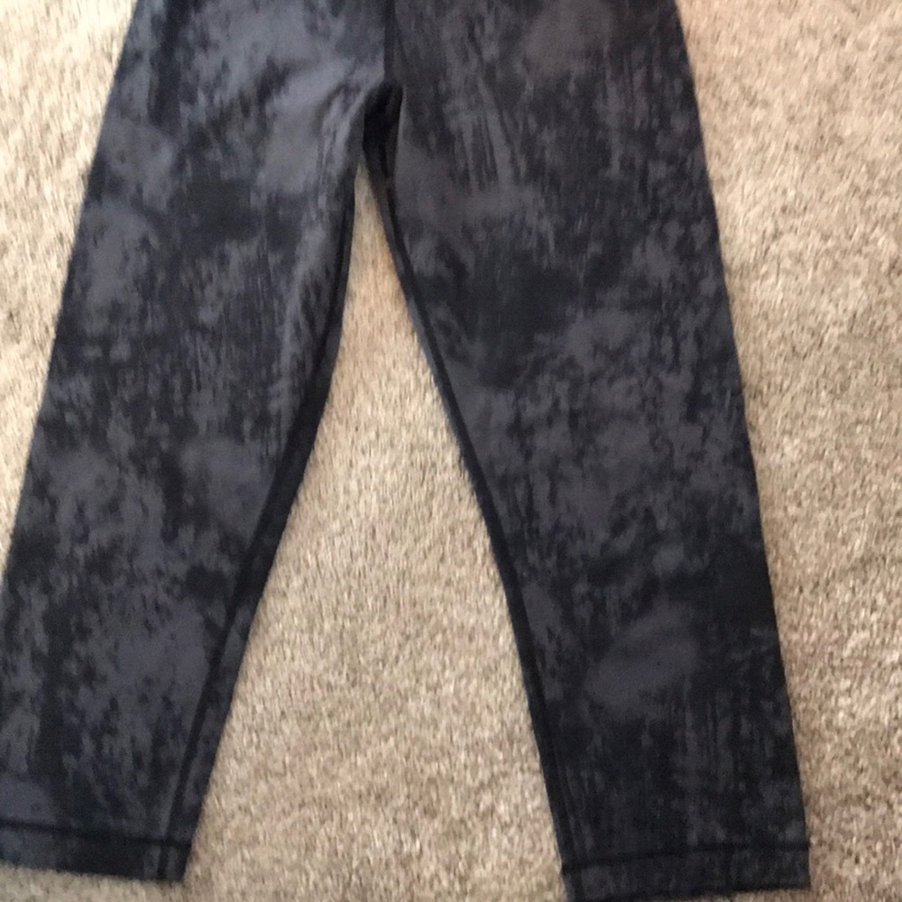 Lululemon capris